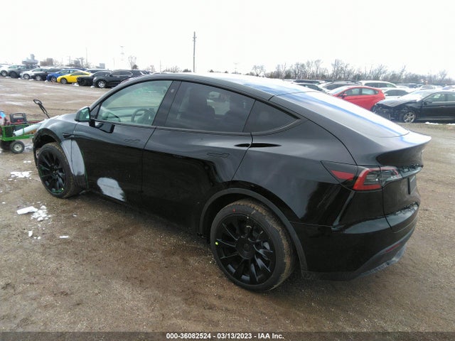 Tesla Model Y Long Range 2023 7SAYGAEE3PF637732 Image 4
