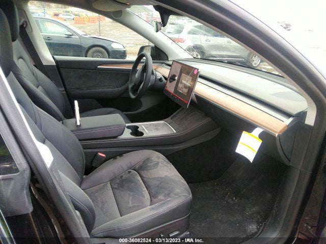 Tesla Model Y Long Range 2023 7SAYGAEE3PF637732 Image 6