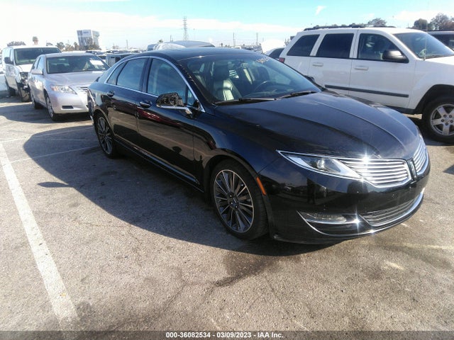 2016 Lincoln MKZ, VIN: 3LN6L2LU3GR613635