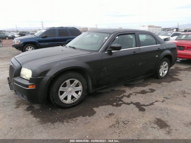 Chrysler 300 2005 2C3JA53G55H634127 Image 2
