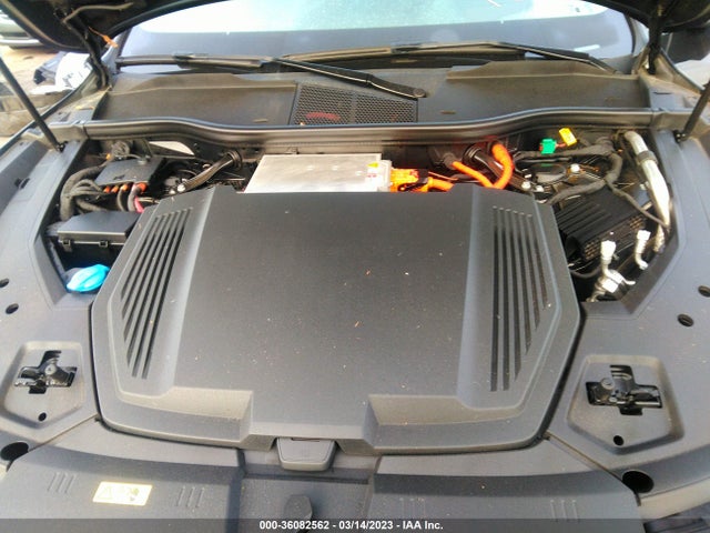 2019 Audi e-tron, VIN: WA1VAAGE1KB024240