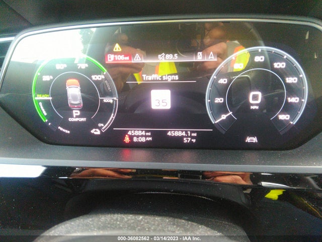 2019 Audi e-tron, VIN: WA1VAAGE1KB024240