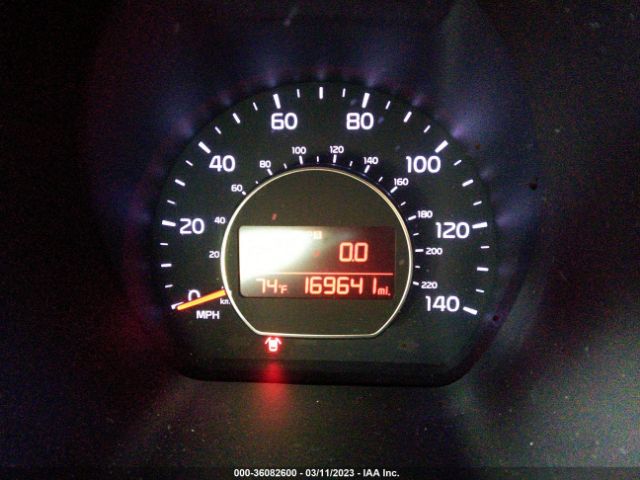 KNDJN2A26F7810315 KIA Soul Base