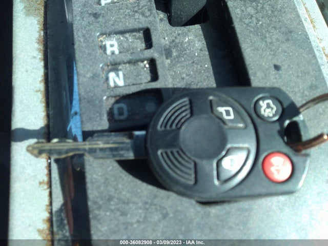 Ford ESCAPE XLT 2010 1FMCU9DG5AKA41352 Image 3
