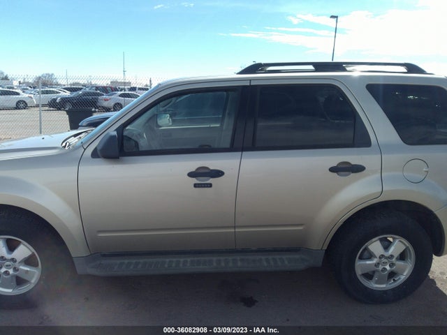 Ford ESCAPE XLT 2010 1FMCU9DG5AKA41352 Image 7