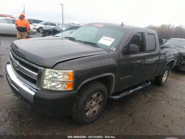 2010 CHEVROLET SILVERADO 1500 LT VIN: 1GCSCSE05AZ143642