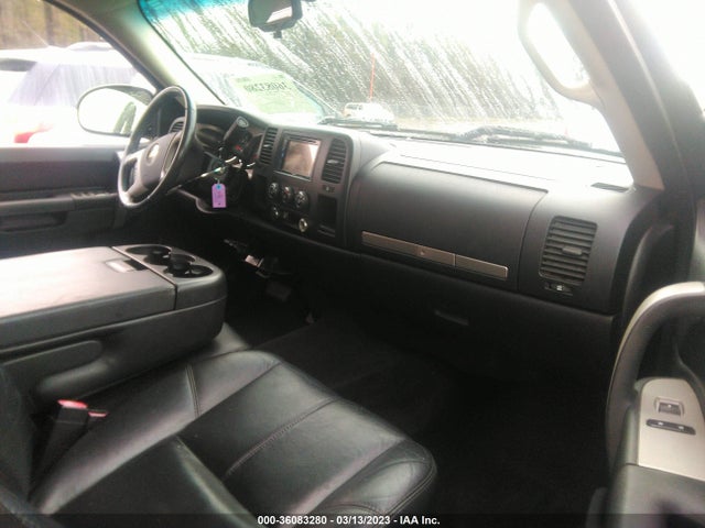 2010 CHEVROLET SILVERADO 1500 LT VIN: 1GCSCSE05AZ143642