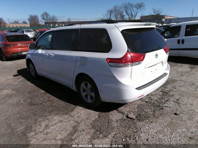 2012 TOYOTA SIENNA VIN: 5TDKA3DC6CS011923