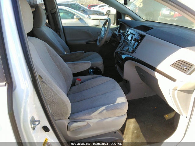 2012 TOYOTA SIENNA VIN: 5TDKA3DC6CS011923