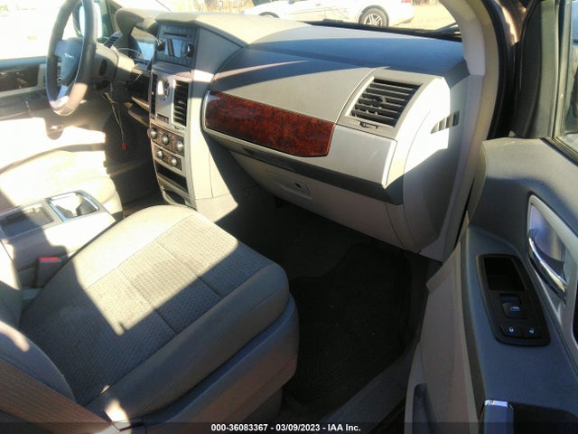 2010 CHRYSLER TOWN & COUNTRY TOURING VIN: 2A4RR5D13AR300064