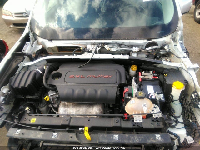Jeep Renegade Limited 2015 ZACCJBDT0FPB49912 Image 12