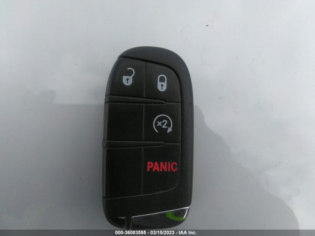 Jeep Renegade Limited 2015 ZACCJBDT0FPB49912 Image 3