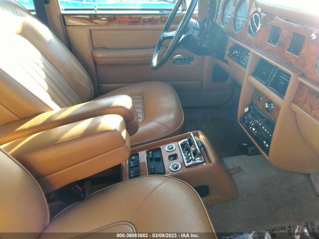 1987 ROLLS-ROYCE SILVER SPUR VIN: SCAZN02A7HCX21819