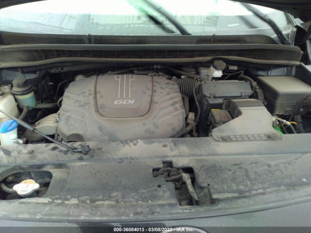 KNDMB5C16H6309557 KIA SEDONA LX