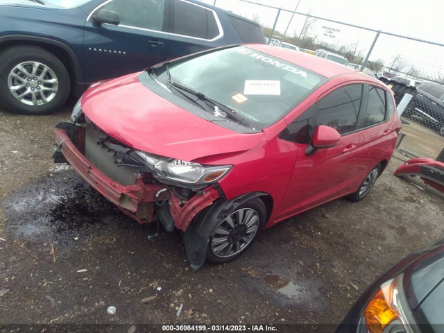 Honda FIT LX 2015 3HGGK5G57FM727182 Image 2