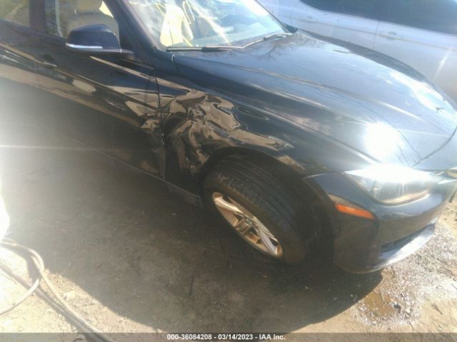 WBA3B1C54EK163005 BMW 3 Series 320i