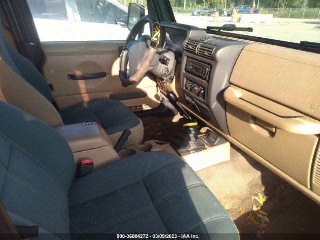 1J4FA59S9YP704980 Jeep Wrangler Sahara