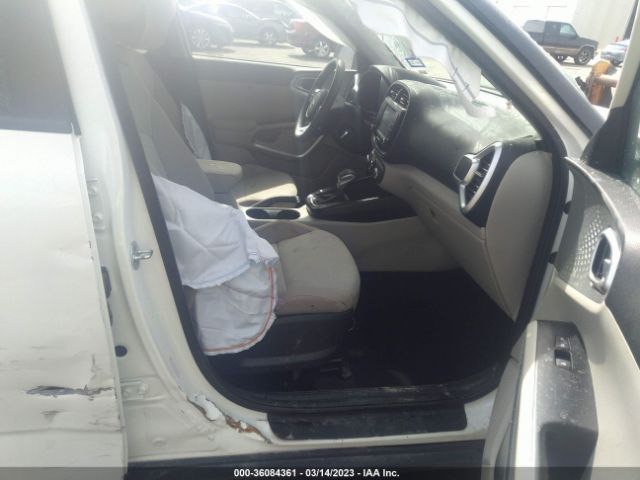 KNDJ23AU8L7709529 KIA SOUL LX