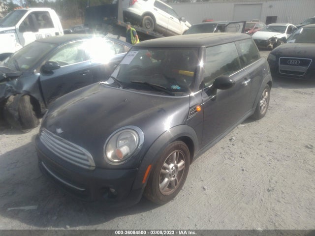 2012 MINI COOPER HARDTOP VIN: WMWSU3C55CT257161