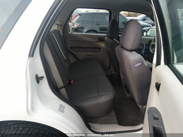 2010 FORD ESCAPE XLS VIN: 1FMCU0C76AKC67817