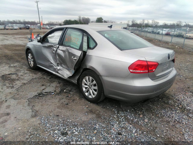 1VWAT7A35EC066902 Volkswagen Passat Wolfsburg Ed