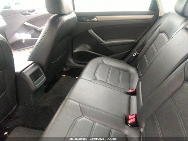 1VWAT7A35EC066902 Volkswagen Passat Wolfsburg Ed