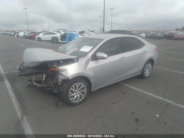Toyota COROLLA LE 2018 5YFBURHE5JP745755 Image 2