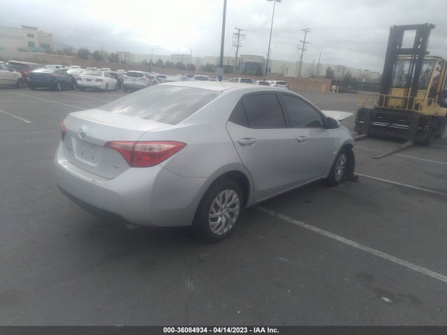 Toyota COROLLA LE 2018 5YFBURHE5JP745755 Image 6