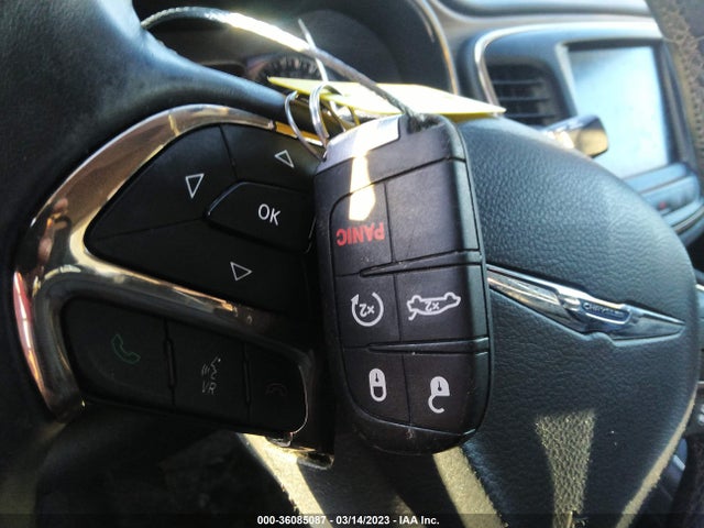 Chrysler 200 C 2015 1C3CCCCB0FN674166 Image 3
