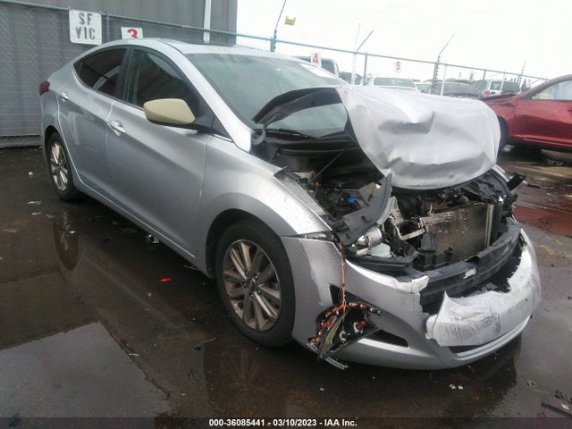 2015 5NPDH4AE8FH556256 main image