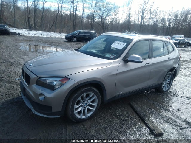 2015 BMW X1, VIN: WBAVL1C56FVY37015