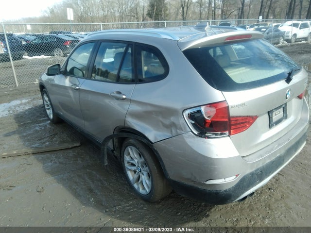 2015 BMW X1, VIN: WBAVL1C56FVY37015