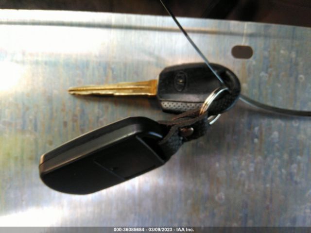 KNDUP132856669587 KIA Sedona Lx/ex