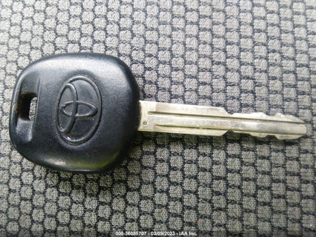 Toyota Matrix 2007 2T1KR30E67C673063 Image 3