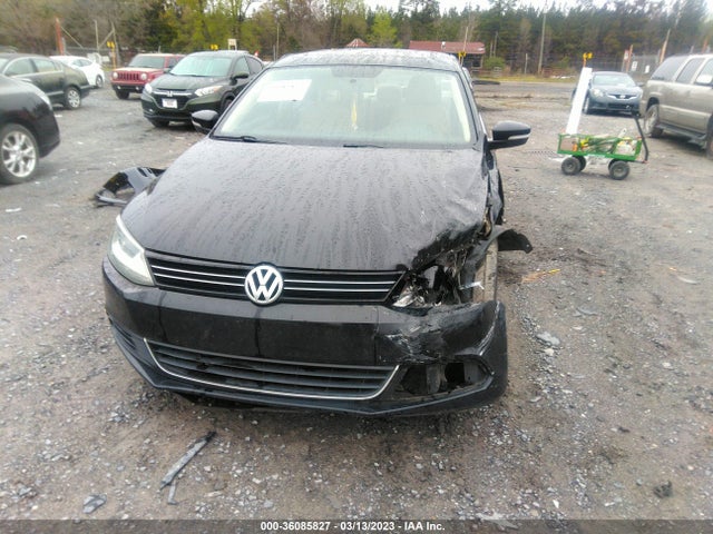 3VWDP7AJXDM367047 Volkswagen Jetta Sedan Se W/convenience/sunroof