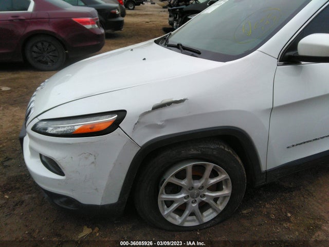 1C4PJMCB8HD217087 Jeep Cherokee North