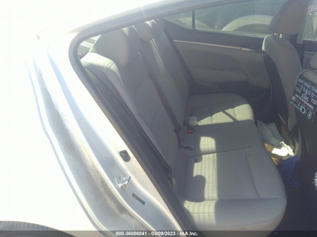 Hyundai Elantra Value Edition 2018 5NPD84LF7JH290386 Image 9