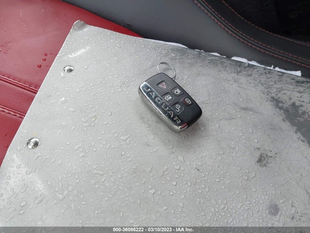 2016 Jaguar F-TYPE, VIN: SAJWJ6DL3GMK27024