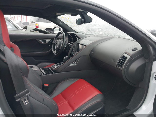 2016 Jaguar F-TYPE, VIN: SAJWJ6DL3GMK27024