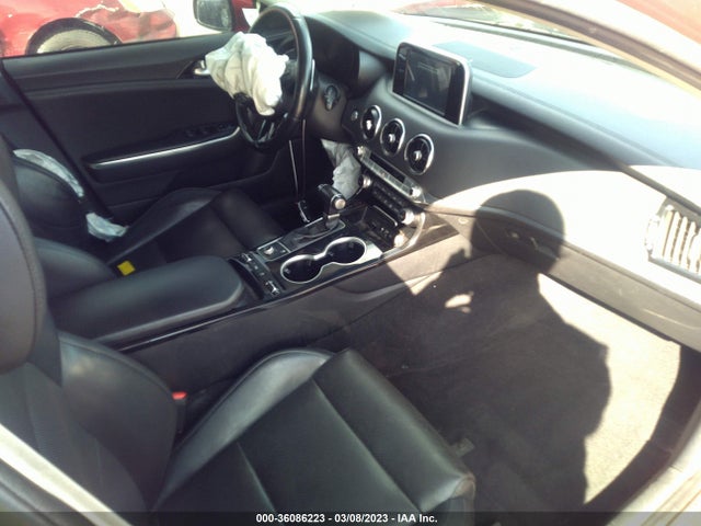 KIA Stinger Base 2019 KNAE15LA2K6049315 Image 7