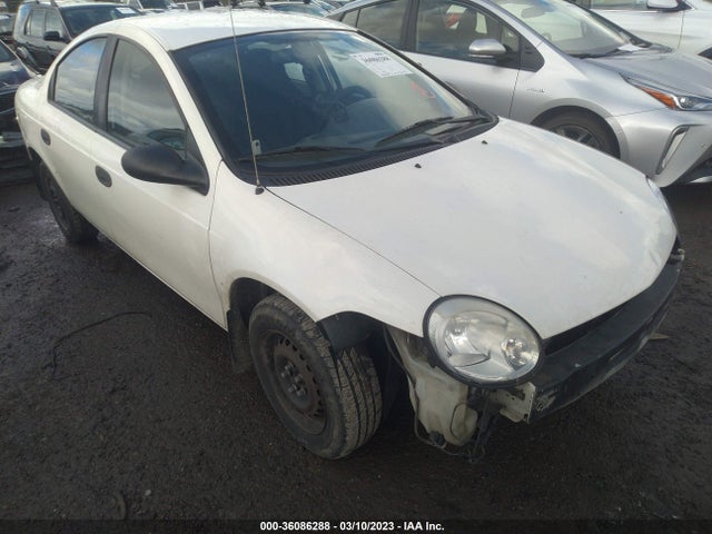 2004 1B3ES26C44D540724 main image