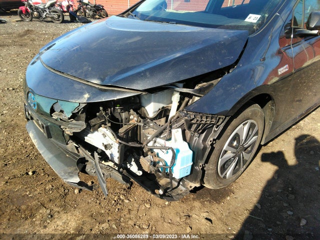 2018 Toyota Prius, VIN: JTDKARFP8J3084230
