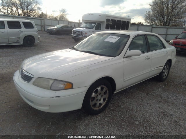 1998 MAZDA 626 ES/LX VIN: 1YVGF22D6W5701298