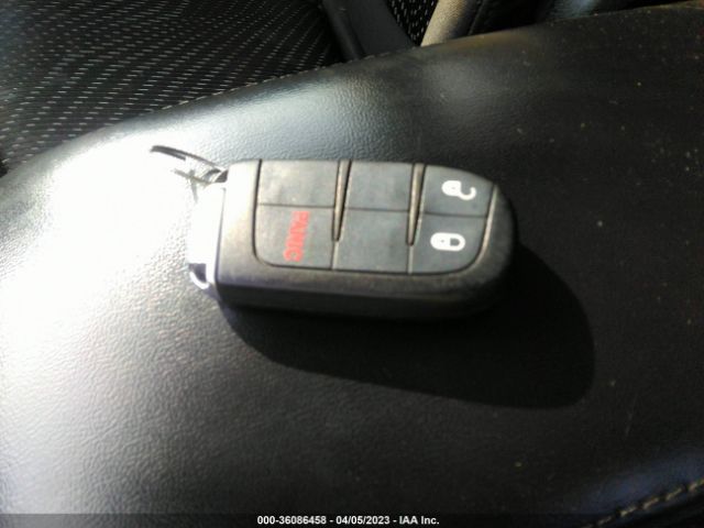 3C4PDCBG5FT599388 Dodge Journey Sxt