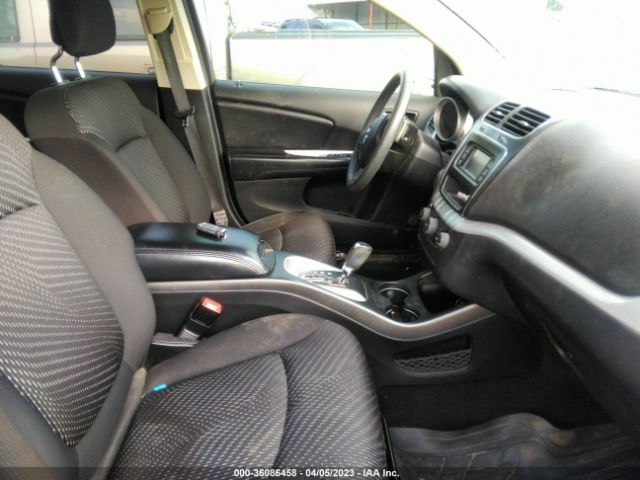 3C4PDCBG5FT599388 Dodge Journey Sxt