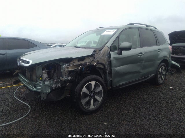Subaru Forester Premium 2017 JF2SJAEC5HH526959 Image 2