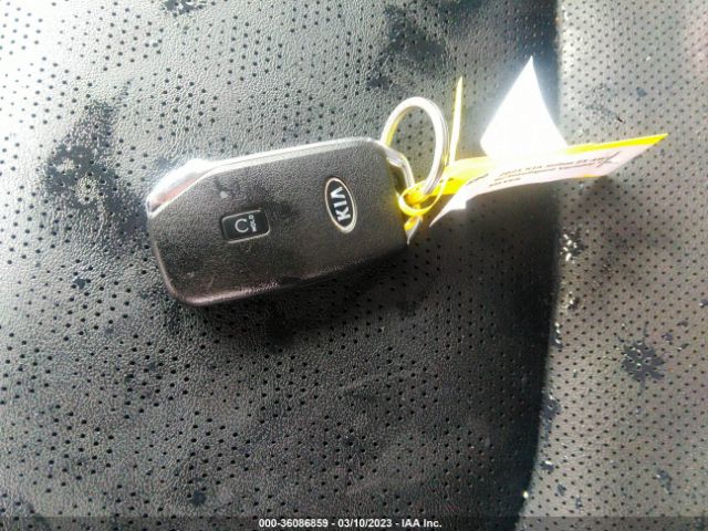 KNDERCAA2M7148250 KIA SELTOS EX