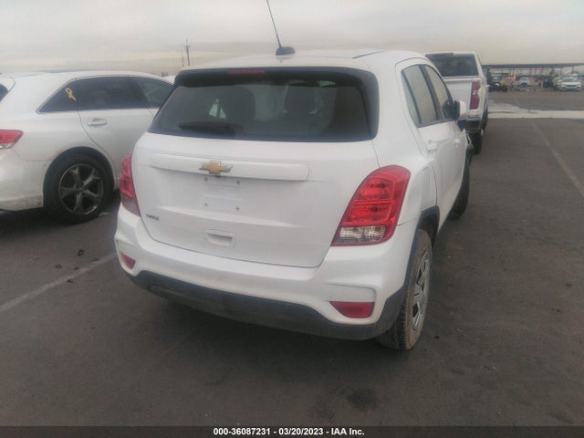 Chevrolet TRAX LS 2019 3GNCJKSB6KL108205 Image 4