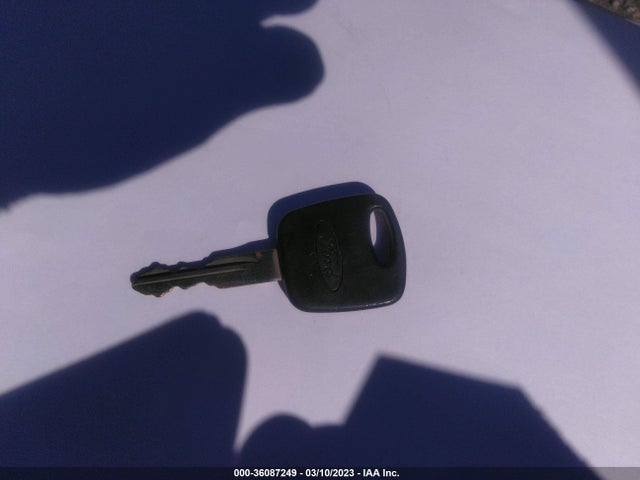 2002 FORD MUSTANG DELUXE/PREMIUM VIN: 1FAFP44442F225361