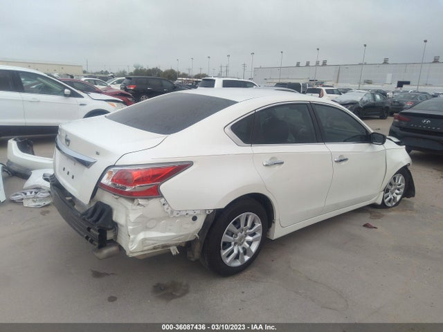 Nissan Altima 2.5 S 2015 1N4AL3AP7FC191387 Image 4
